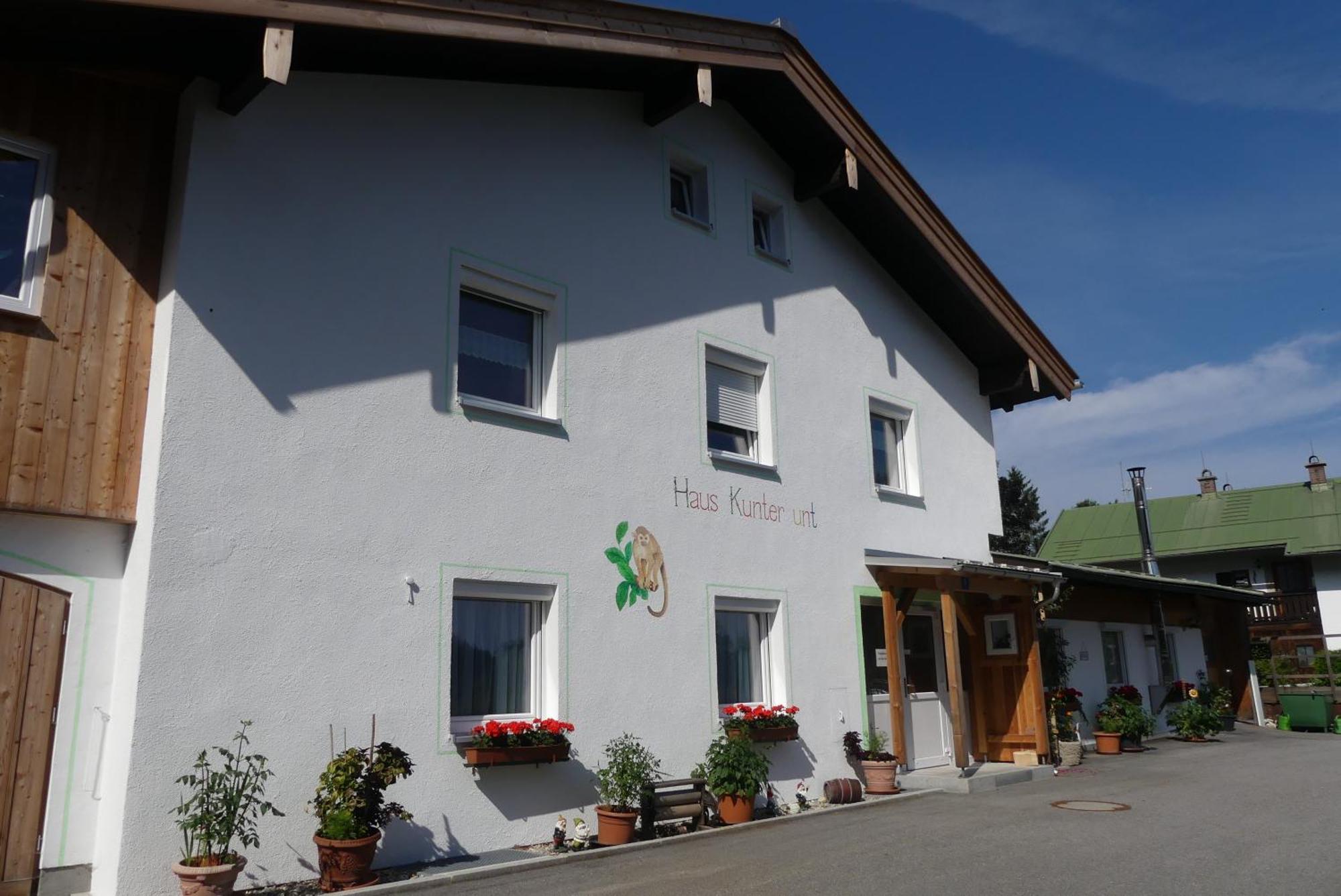 Ferienwohnungen Haus Kunterbunt Берхтесгаден Экстерьер фото