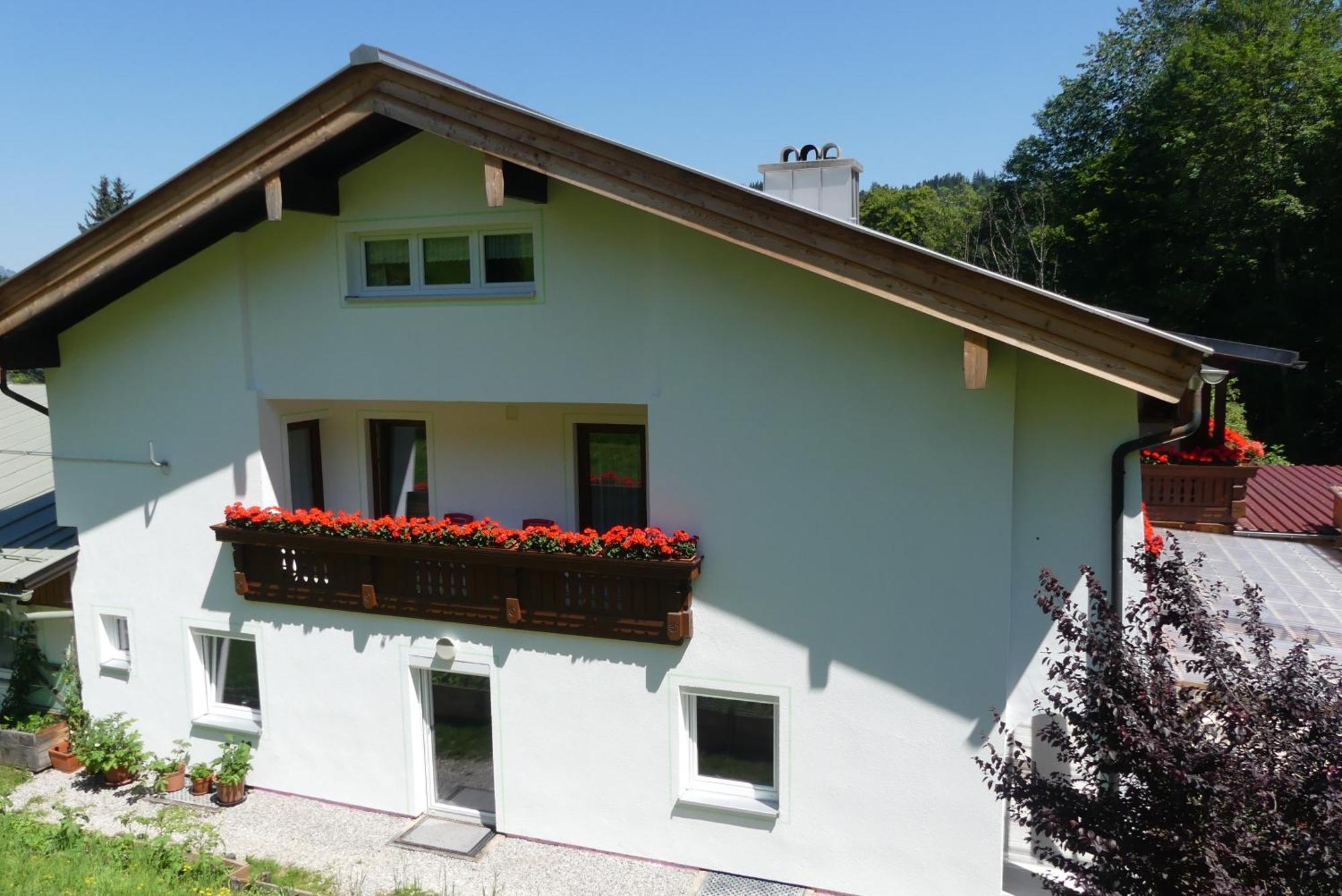 Ferienwohnungen Haus Kunterbunt Берхтесгаден Экстерьер фото